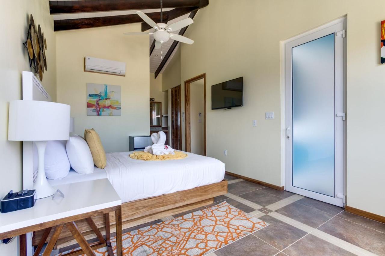 Brisa Oceano Resort Placencia ภายนอก รูปภาพ