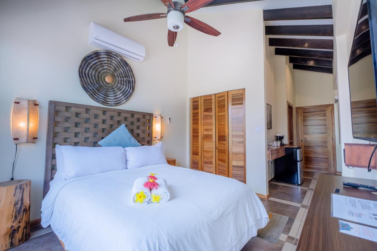 Brisa Oceano Resort Placencia ภายนอก รูปภาพ