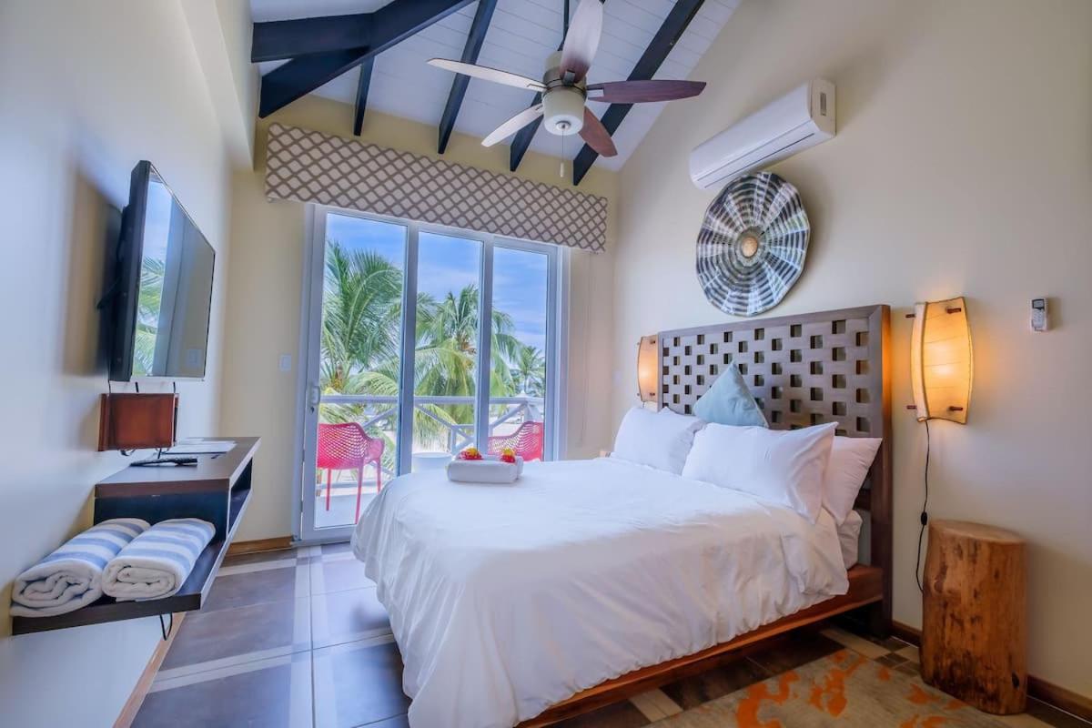 Brisa Oceano Resort Placencia ภายนอก รูปภาพ